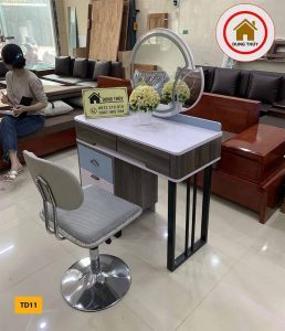 Bàn phấn trang điểm 4 ngăn kéo dạng trượt gương tròn gỗ công nghiệp TD11