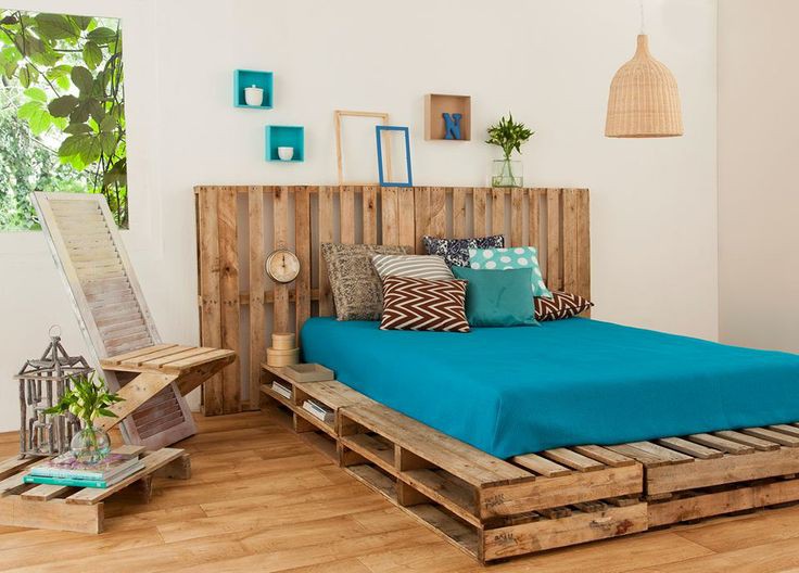 thiết kế phòng ngủ bằng gỗ pallet