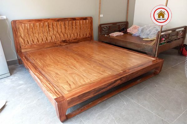 giường ngủ chân quỳ6