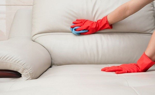 Cách xử lý sofa gỗ sau khi nước rút